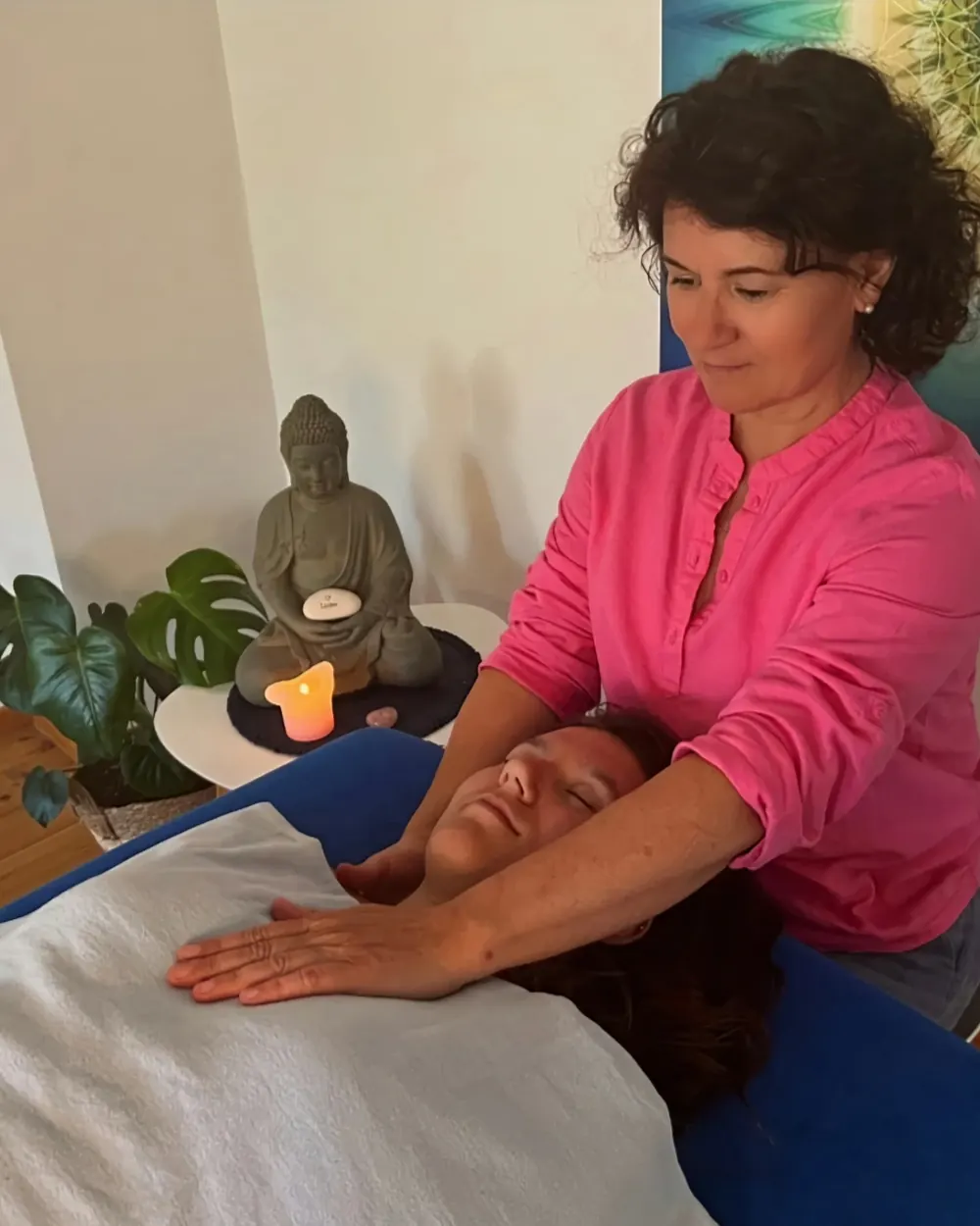 Daniela Bergrath bei einer Rebalancing-Behandlung